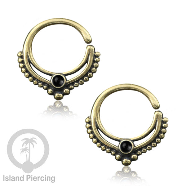 Septum piercing dan Tindik anting kuningan dengan batu, Daith, Helix dan Tragus Piercing