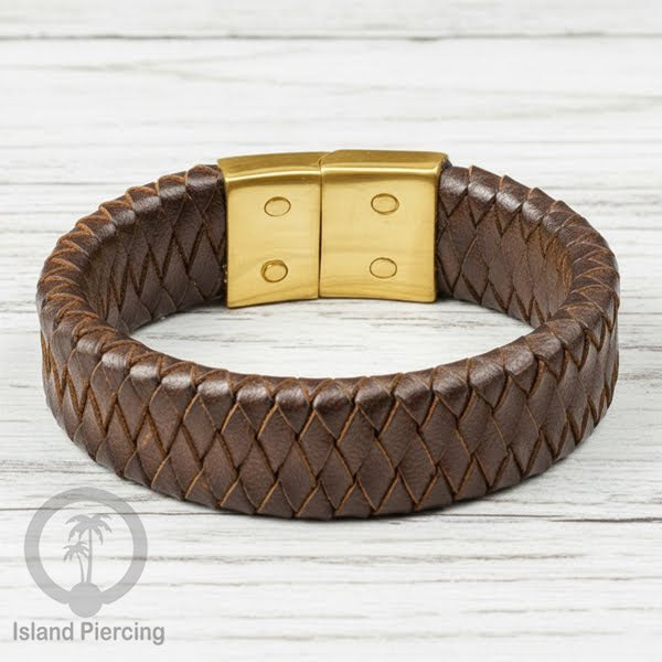 Gelang Tangan Kulit dan Kuningan buatan pakai tangan dari bahan berkualitas