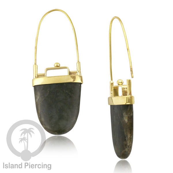 Anting Tindik Kuningan yang sangat istimewa desain klasik dengan batu dan kerang asli
