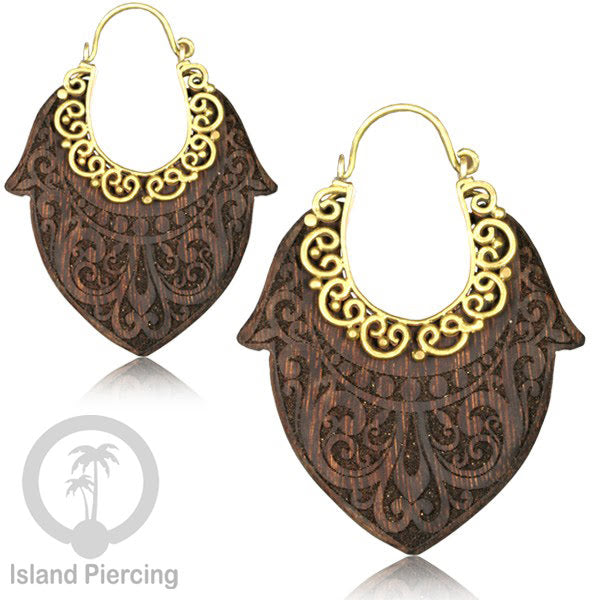 Anting Kayu Ukiran tangan dengan kuningan Hand carved Wood with Brass Earrings