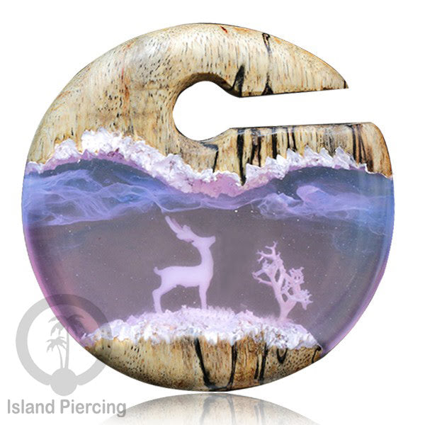 Tindik Anting Piercing Epoxy dan Kayu Ear-weight motif Salju dengan beruang dan rusa.