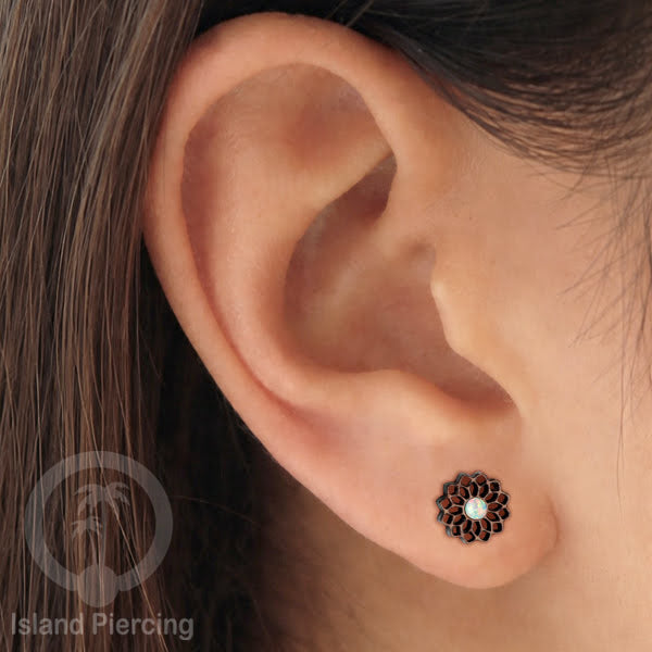 Fake Plug Piercing, Anting Tindik Plug pakai sistem mur ukiran Kayu dengan batu asli.