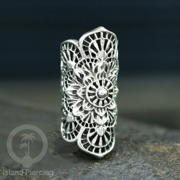 White Brass Ear-cuffs anting perhiasan kuningan putih penjepit telinga ukuran besar.