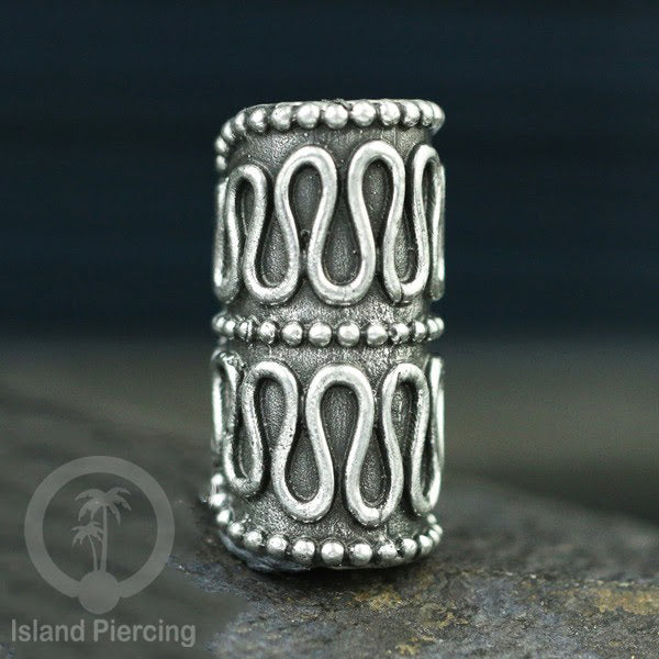 White Brass Ear-cuffs anting perhiasan kuningan putih penjepit telinga ukuran besar.