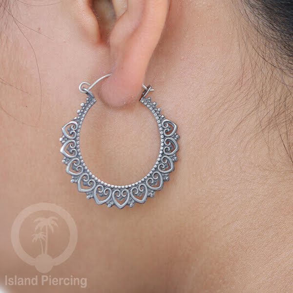 White Brass Tribal Earrings, Anting Kuningan Putih pilihan desain Etnik Pulau Bali
