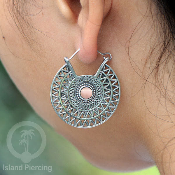 Anting Kuningan Putih dengan Batu cantik, Aztec Style White Brass Earring with Stone