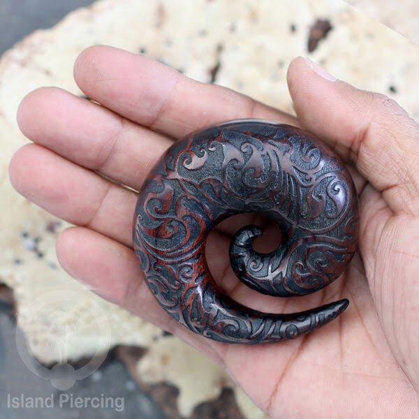 Tindik Anting Piercing Kayu Sono Ear-weight untuk anting lubang besar ukiran tangan