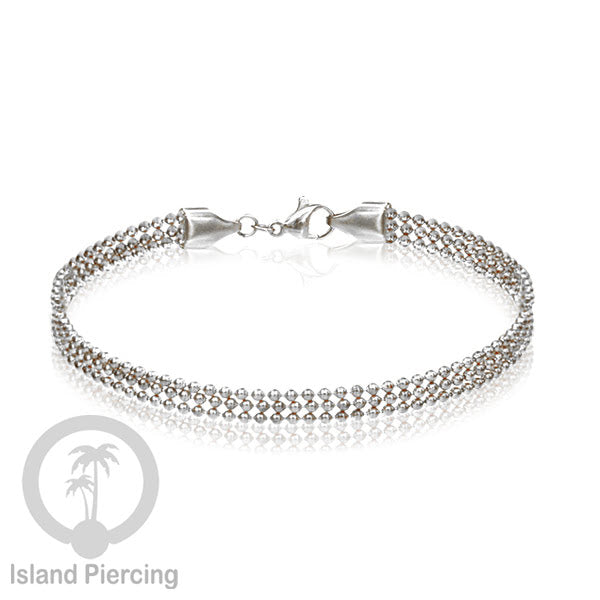 Gelang Tangan dari baja stainless warna silver. Model lebar 3-5 rantai.
