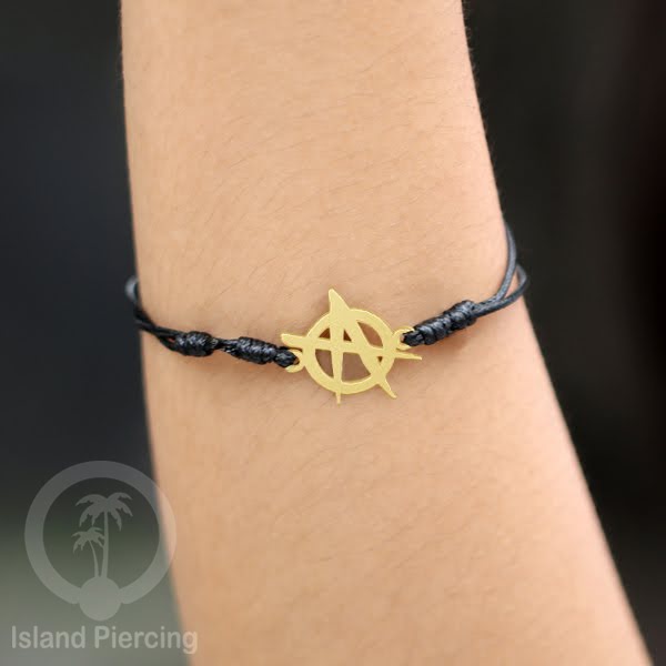 Gelang Tangan buatan baja Stainless Steel warna gold banyak pilihan motif. Cocok untuk Anak dan Dewasa