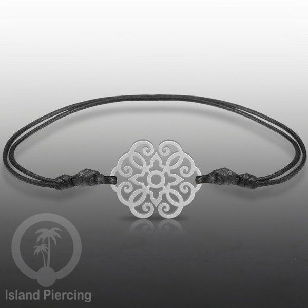 Gelang Tangan buatan baja Stainless Steel warna silver banyak pilihan motif. Cocok untuk Anak dan Dewasa