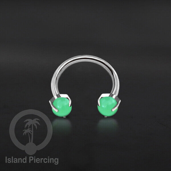 Circular Barbell Piercing dan Septum Jewelry warna silver dengan batu bentuk bola
