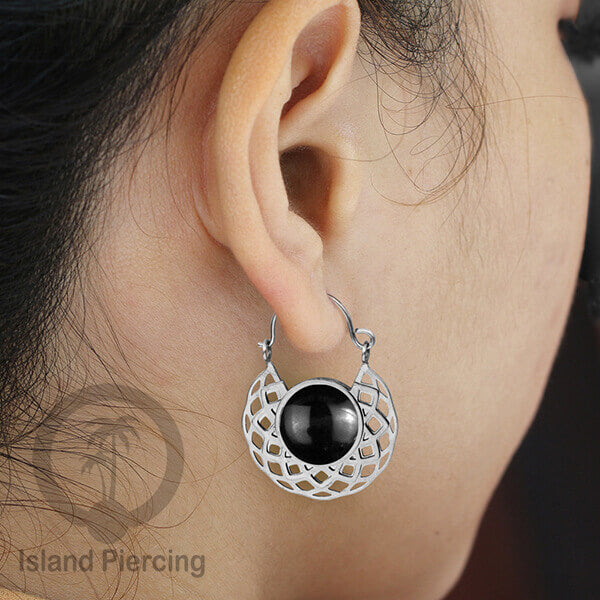 Anting stainless steel warna Silver dengan batu semi mulia asli