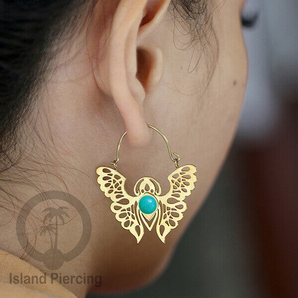 Anting stainless steel kupu-2 warna gold dengan epoxy banyak variasi warna