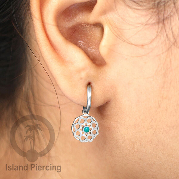 Anting Hoop warna Silver dengan Hiasan Perhiasan kecil, Charm, berisi warna Epoxy yang kualitas tinggi