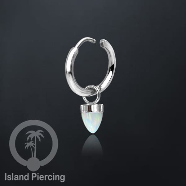 Anting Hoop warna silver dengan Hiasan Perhiasan kecil, Charm, batu atau kaca bentuk peluru sangat popular