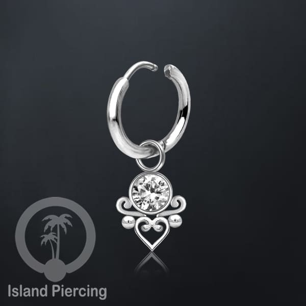 Anting Hoop warna silver dengan Hiasan Perhiasan kecil, Charm, kristal bening pilihan banyak model