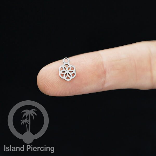 Body Jewelry Charm stainless yang bisa di pasang sebagai DIY warna silver