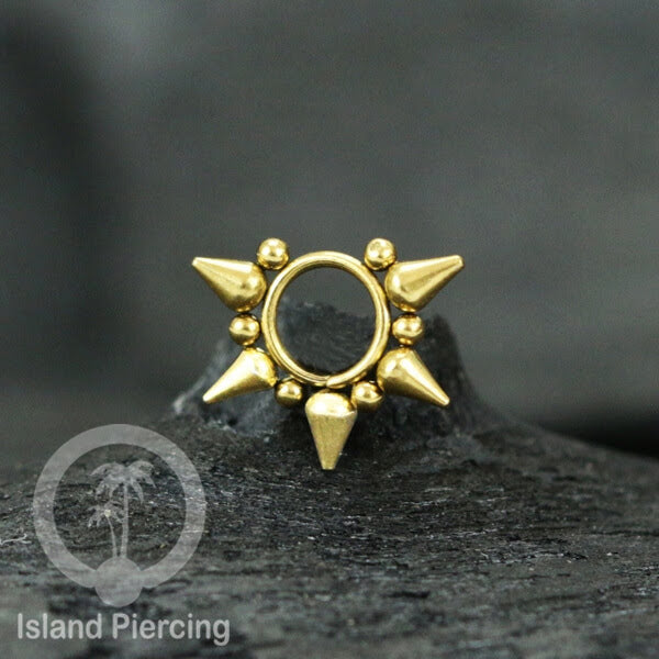 Piercing Charm Liotin Stainless warna silver & gold yang tertutup khusus Stacking ring model segment ring yang di pasang banyak.