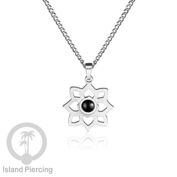 Perhiasan Kalung Stainless warna Silver dengan Liontin kecil Resin, Steel Necklace/Pendant