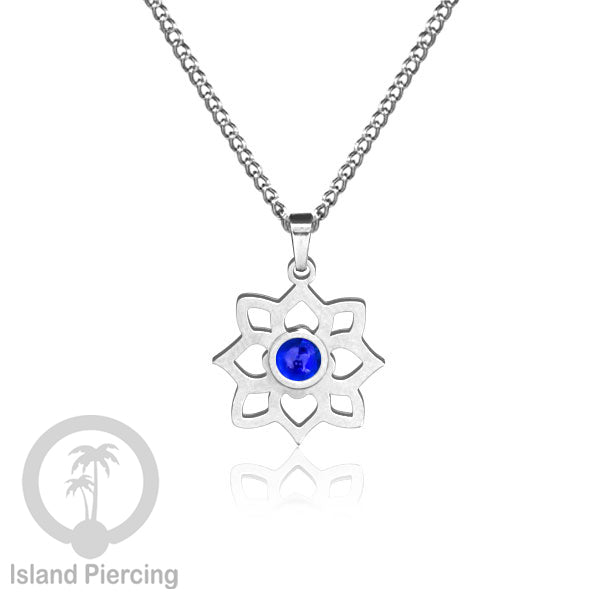 Perhiasan Kalung Stainless warna Silver dengan Liontin kecil Resin, Steel Necklace/Pendant