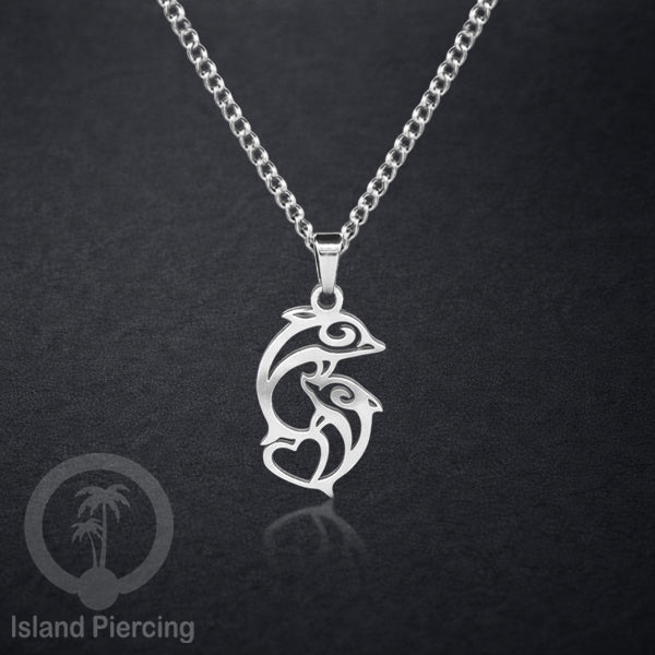 Kalung Stainless dengan Liontin kecil warna Silver inspirasi Laut. Lumba2, Kura2, Surfer, Ombak..