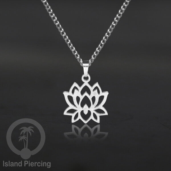 Steel Chain Necklace with Charm, Aksesoris Kalung Stainless dengan Liontin kecil