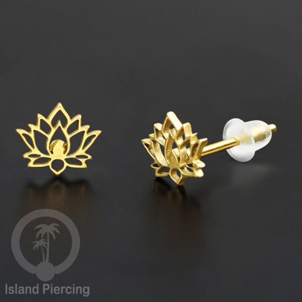 Anting Stud Stainless warna gold design yang cantik dengan banyak pilihan menarik