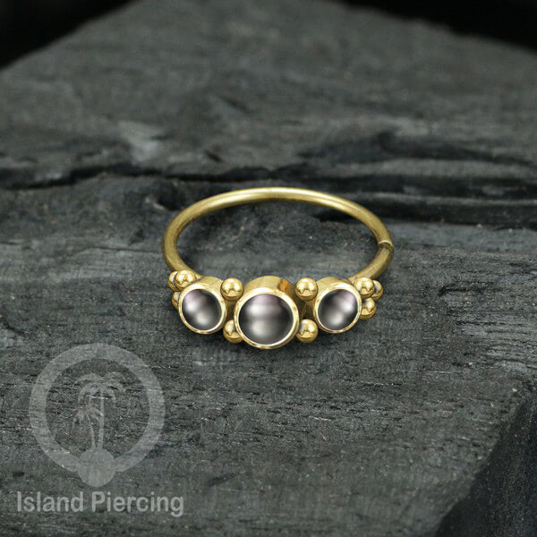 Nose Piercing Jewelry Perhiasan Hidung Nose Ring warna gold dekorasi 3 Batu