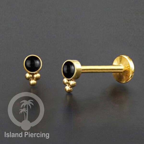 Tindik Labret push system, Threadless Piercing warna gold dengan variasi batu