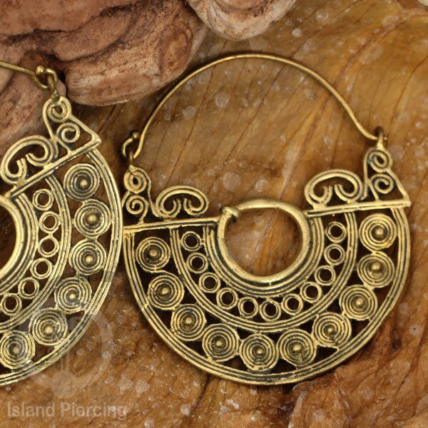 Anting Kuningan motif Pulau Bali, Brass Earring