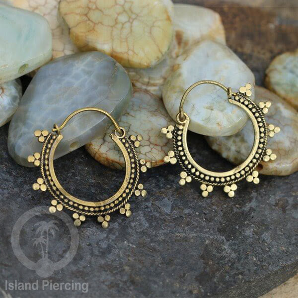 Anting dari bahan Kuningan Impor, motif klasik Bali, Tribal Brass Earrings 100% Nickel Free