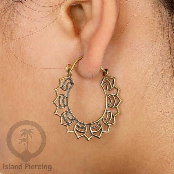 Anting Kuningan motif Pulau Bali, Brass Earring