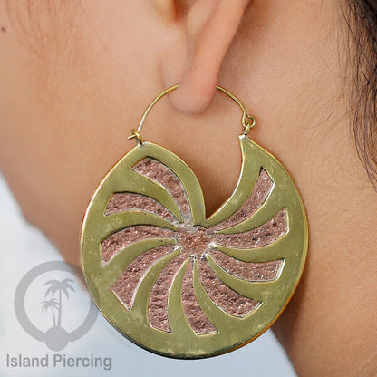 Anting Kuningan seni buatan pakai tangan, hand made Brass Earrings