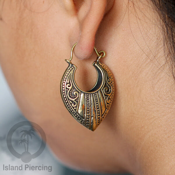 Anting Kuningan motif Pulau Bali, Brass Earring