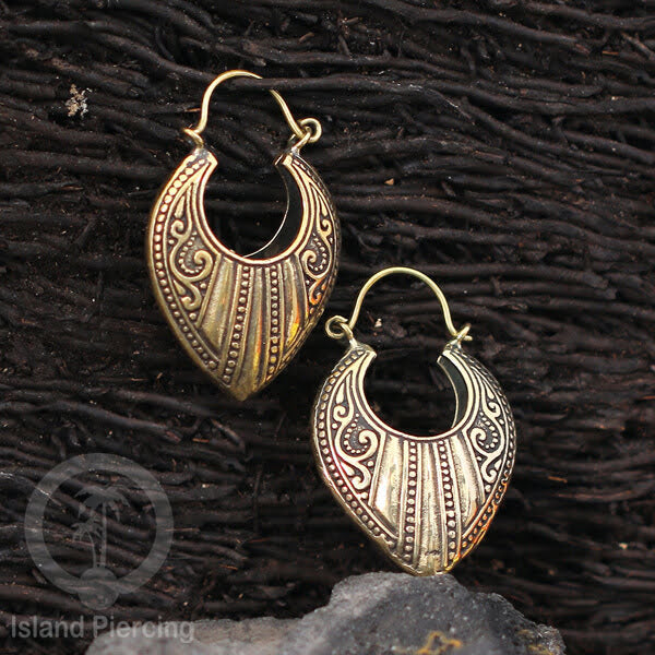 Anting Kuningan motif Pulau Bali, Brass Earring