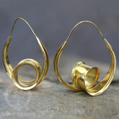 Anting Kuningan seni buatan pakai tangan, hand made Brass Earrings