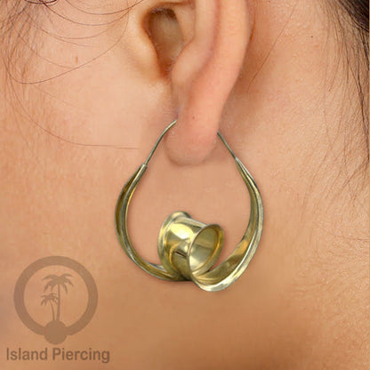 Anting Kuningan seni buatan pakai tangan, hand made Brass Earrings