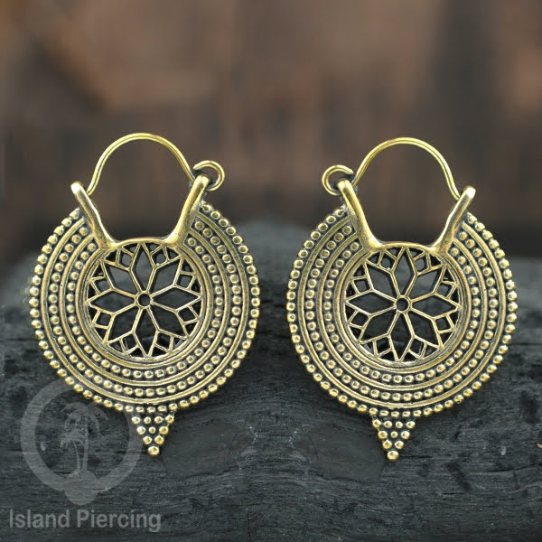 Aksesoris Anting Kuningan inspires Pulau Bali, 100% Nickel free Brass Earrings