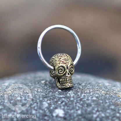 Tindik Stainless Piercing BCR dengan Liontin Kuningan banyak pilihan yang selera Gothic