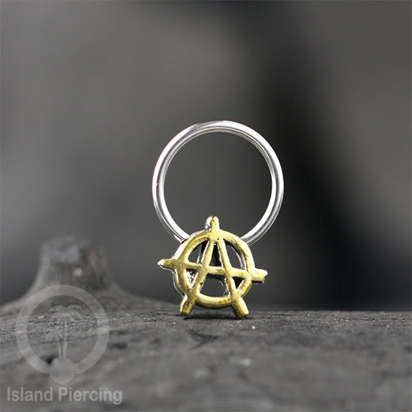 Tindik Stainless Piercing BCR dengan Liontin Kuningan banyak pilihan yang selera Gothic