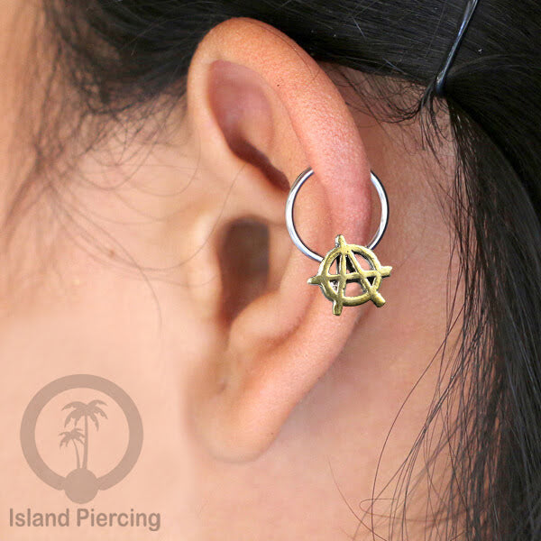 Tindik Stainless Piercing BCR dengan Liontin Kuningan banyak pilihan yang selera Gothic