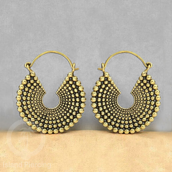 Anting kuningan gaya Maya, anting kuningan mandala, dan anting kuningan motif bali.