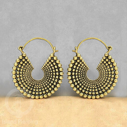 Anting kuningan gaya Maya, anting kuningan mandala, dan anting kuningan motif bali.