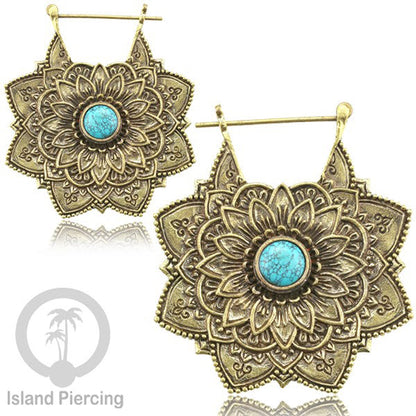 Anting kuningan gaya Maya, anting kuningan mandala, dan anting kuningan motif bali.