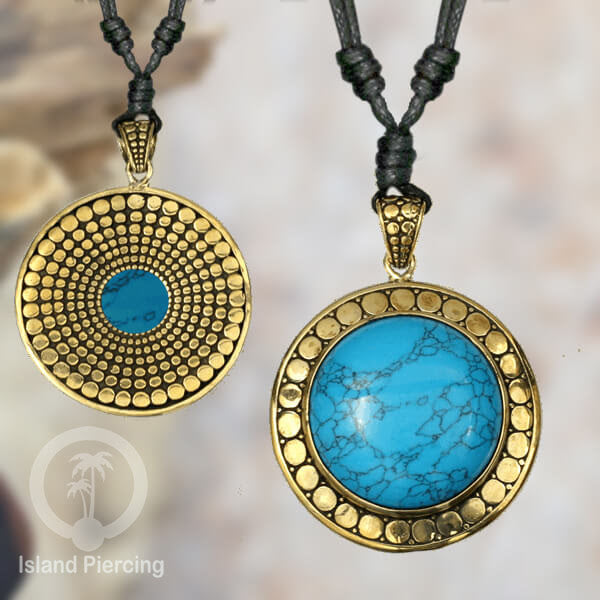 Kalung Liontin Kuningan dengan Batu Turquoise Brass Pendant Necklace with Turquoise