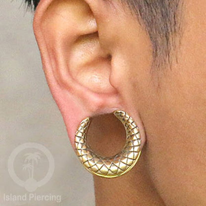 Brass Ear-saddle Tindik plug kuningan cocok telinga lubang besar ukuran 12-40mm