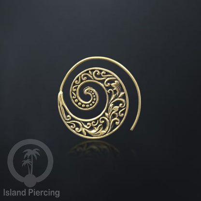 Anting Tindik Kuningan Motif Tribal ukuran lubang telinga biasa. Brass Tribal Piercing