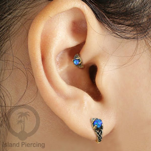 Piercing Brass Tindik Kuningan Telinga Tragus dan Helix Piercing Batu dan Kristal