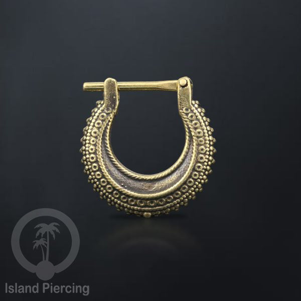 Brass Piercing Clickers. Tindik Tragus dan Helix dari Kuningan, Tindik Telinga dari Kuningan.