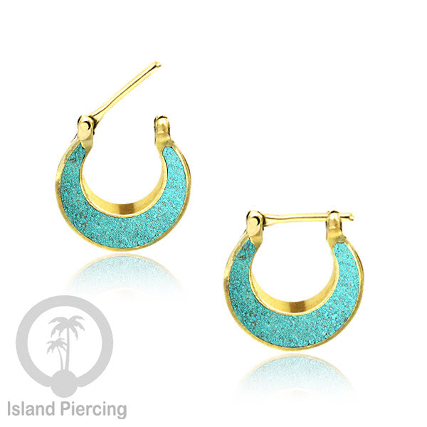 Brass Piercing Clickers Tindik Septum Anting Telinga dari kuningan dengan hiasan kerang.